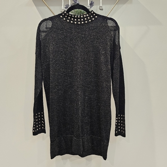 Wallis Black Gold Studded Cold Shoulder Mock Neck Tunic Sweater Top Size Medium - Picture 5 of 12